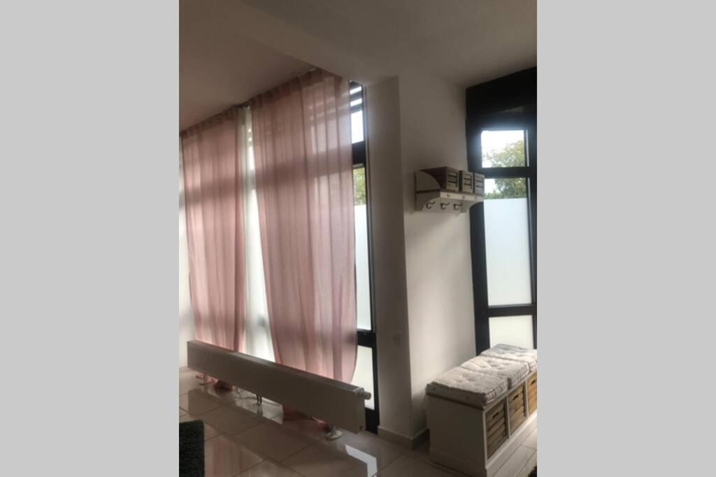 Stadtsuite Mit Sauna In Wiener Neustadt 135 M2 外观 照片
