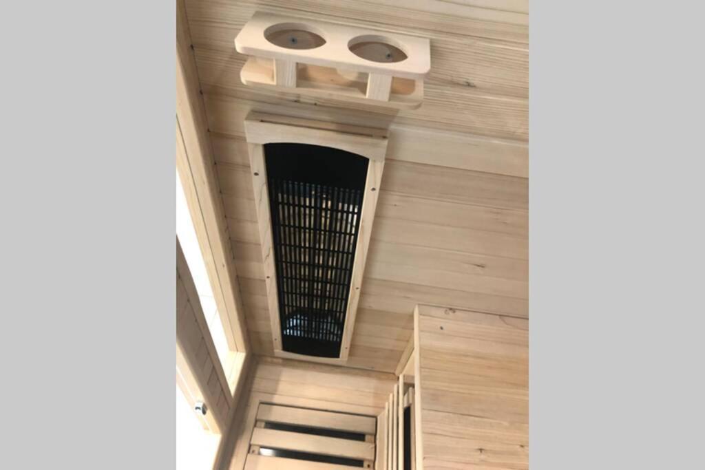 Stadtsuite Mit Sauna In Wiener Neustadt 135 M2 外观 照片