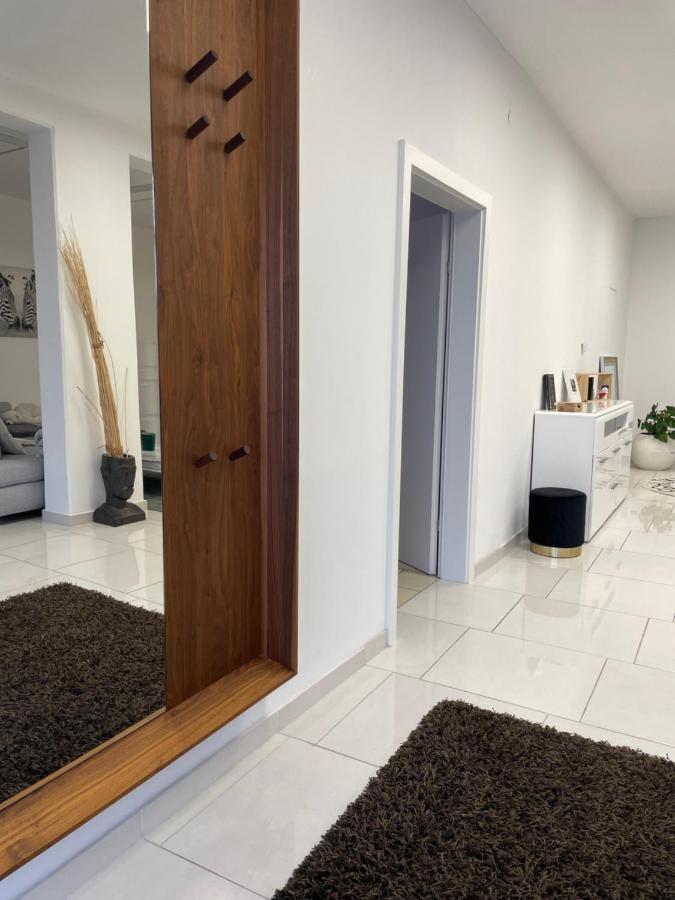 Stadtsuite Mit Sauna In Wiener Neustadt 135 M2 外观 照片