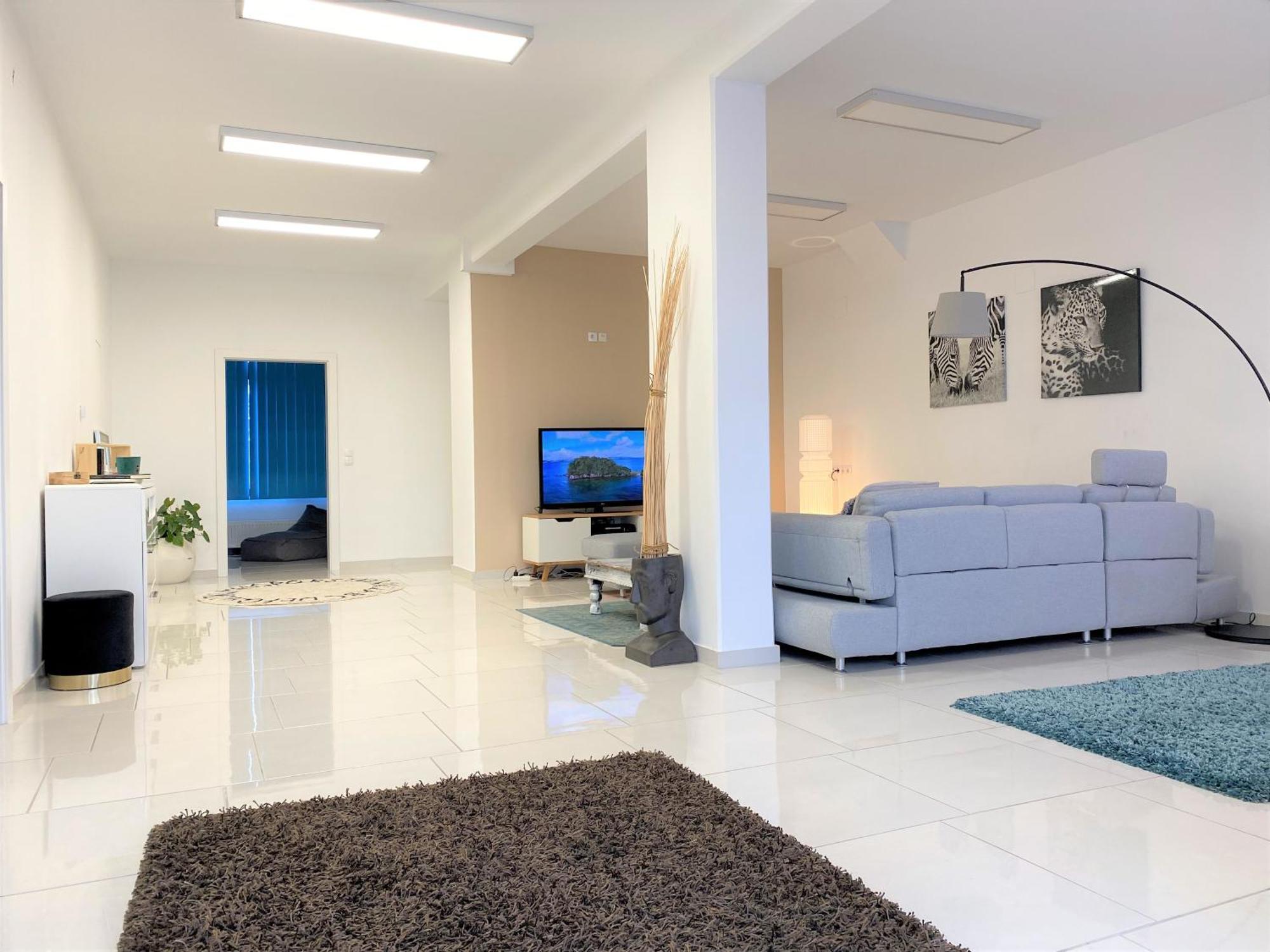 Stadtsuite Mit Sauna In Wiener Neustadt 135 M2 外观 照片