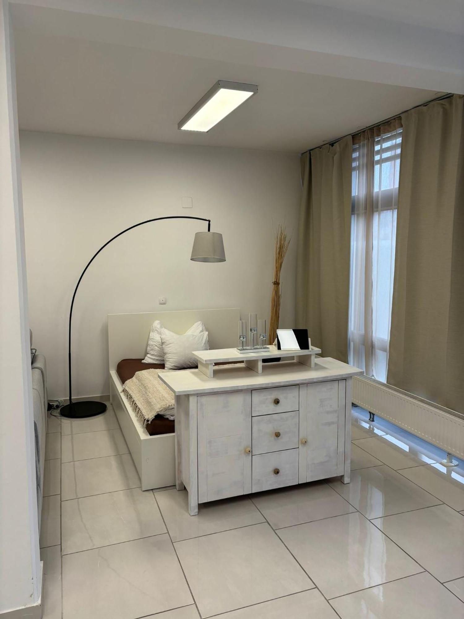 Stadtsuite Mit Sauna In Wiener Neustadt 135 M2 外观 照片