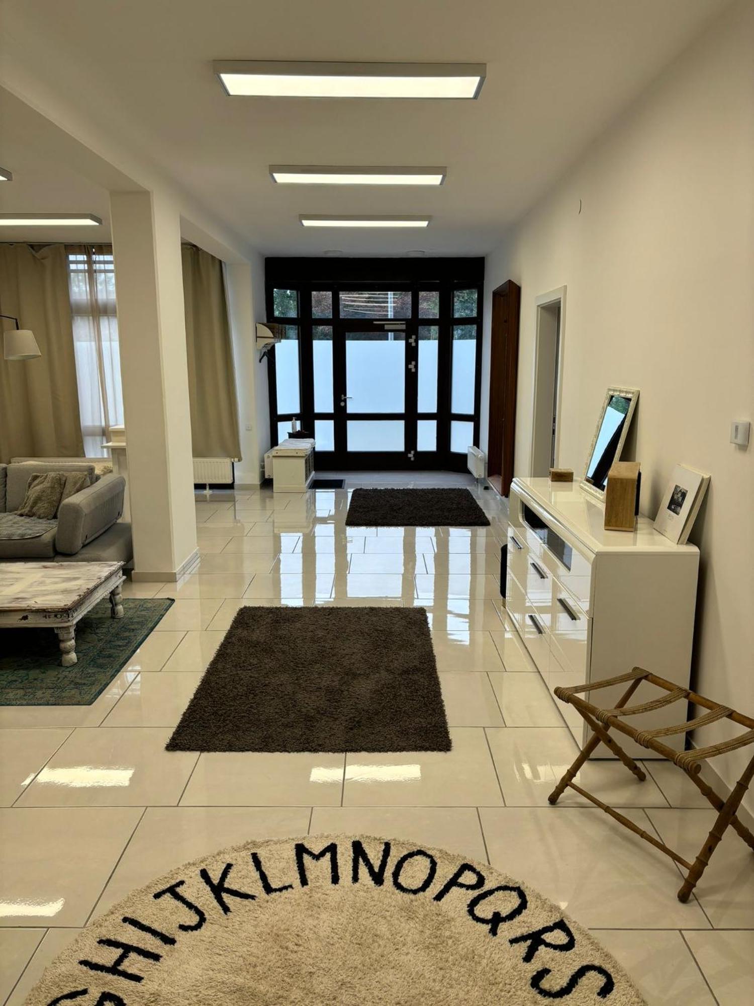 Stadtsuite Mit Sauna In Wiener Neustadt 135 M2 外观 照片